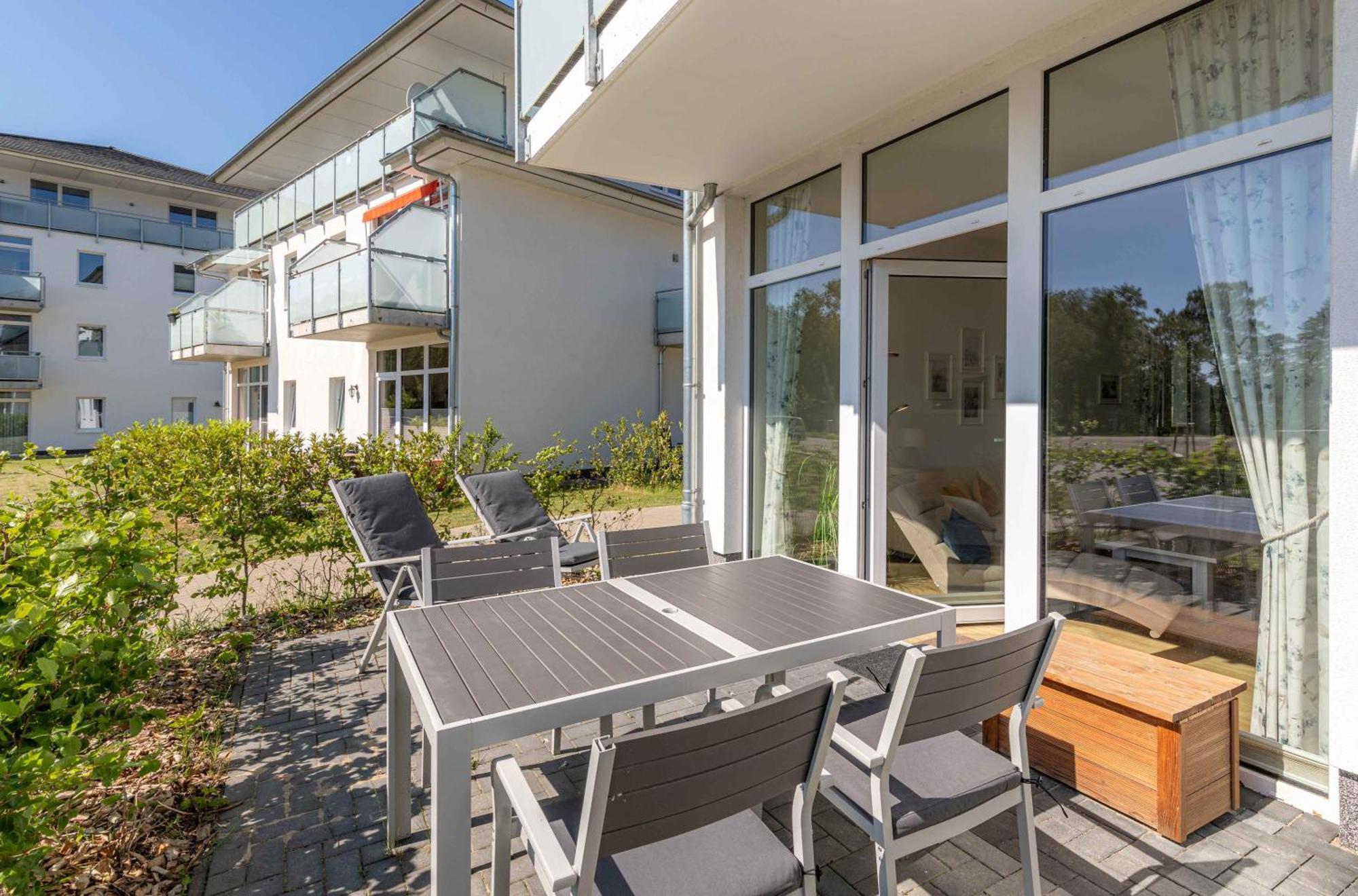 Kranichrast am Röbeler Stadthafen Exterior foto